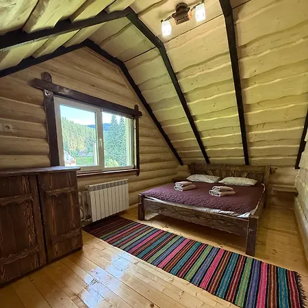 під лісом Διαμέρισμα